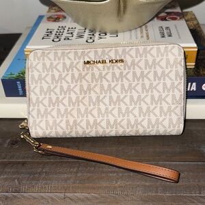 Michael Kors Tan Signature Wristlet